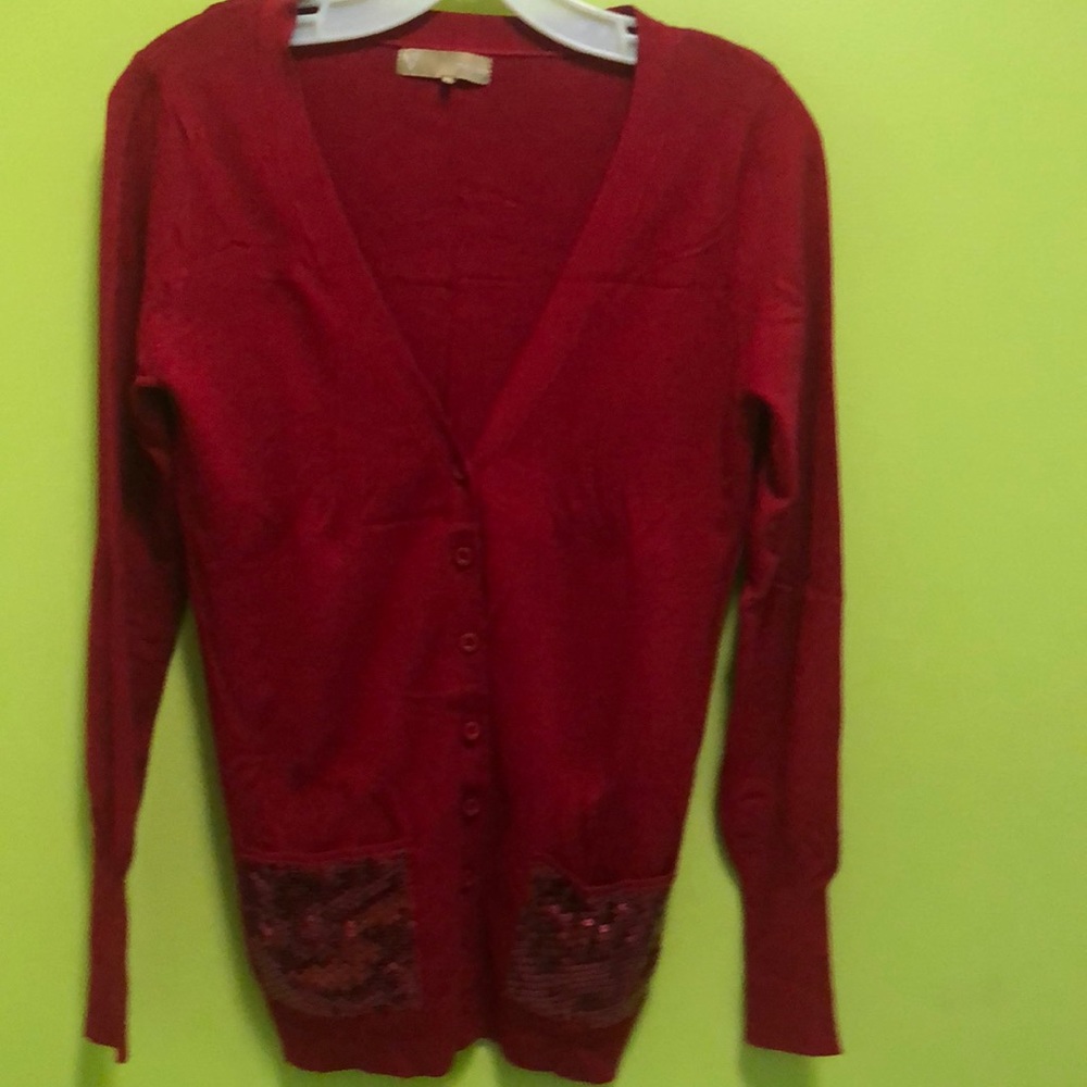 A red vests